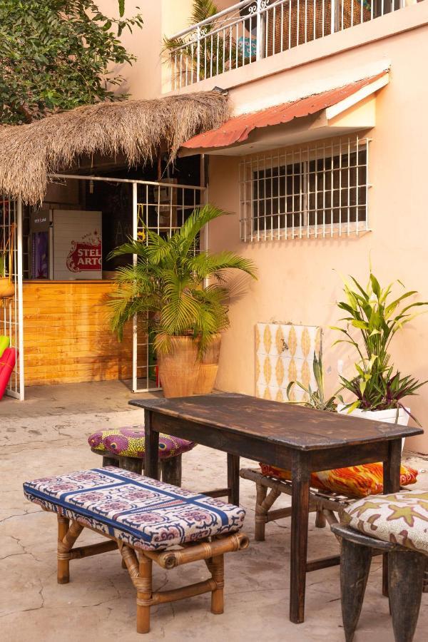 Agoo Hostel (Adults Only) Accra Bagian luar foto